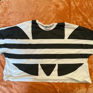 BOXY LOGO CROP TOP / ADIDAS